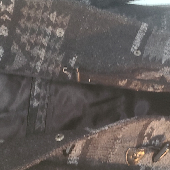 Aztec winter coat - Picture 7 of 8